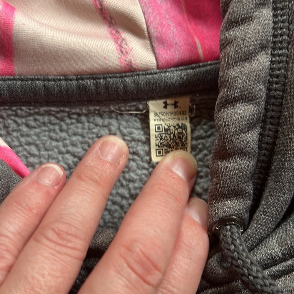 Under armor pink and gray sweatshirt - Picture 2 of 3